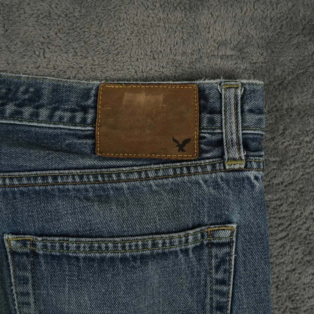 American Eagle Jeans Mens 36x30 Blue Distressed Slim Straight Button Fly USA